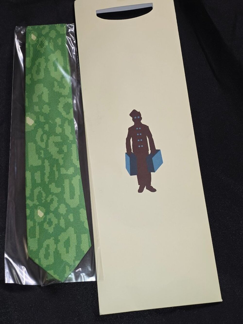 Golf Le Fleur Green Leopard Print Silk Tie Made In Italy With Gift Packaging